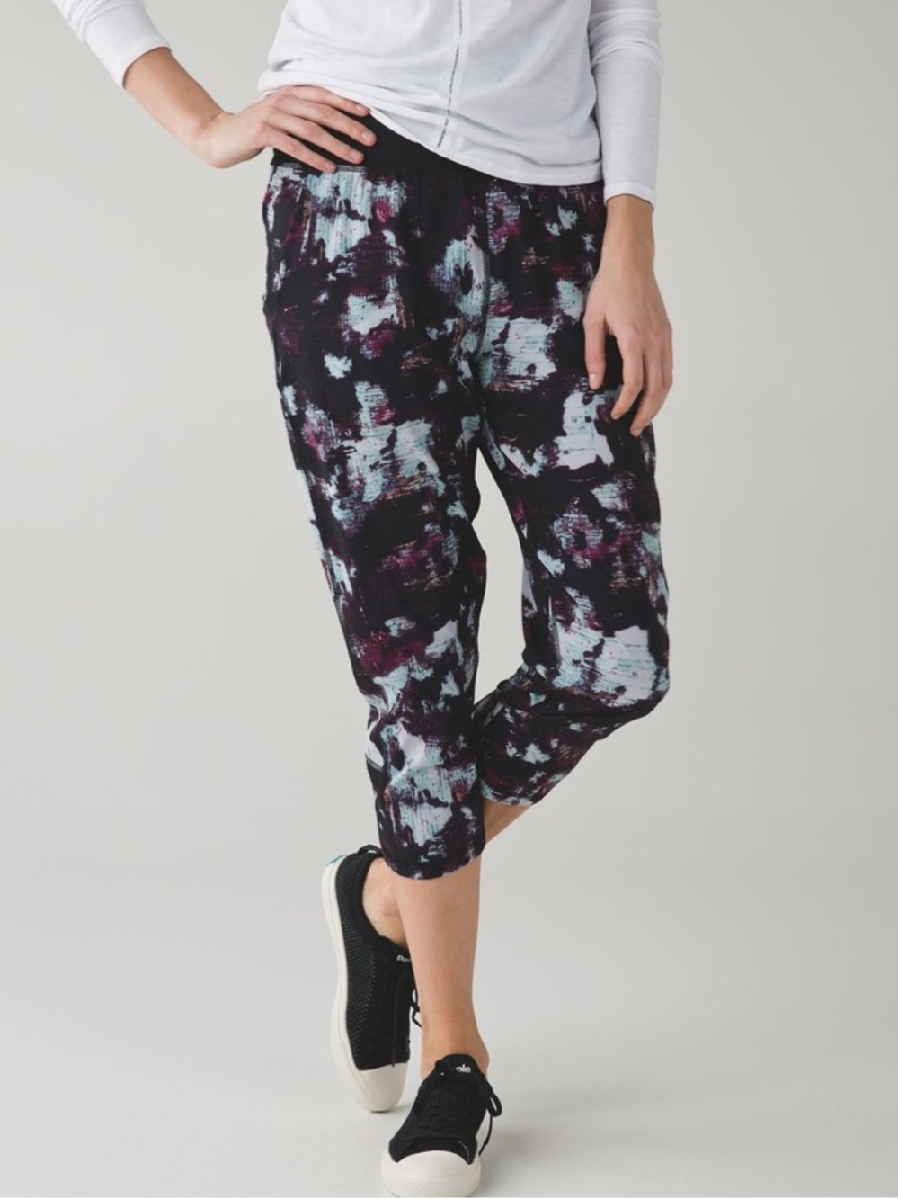 Lululemon Tranquil Crop Pant Size 12